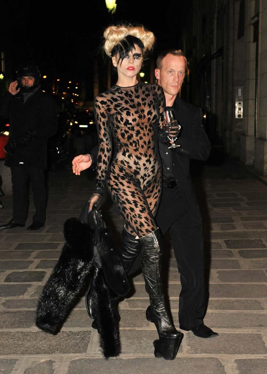 10P Lady Gaga showing her great tits in leopard print see thru outfit paparazzi pict