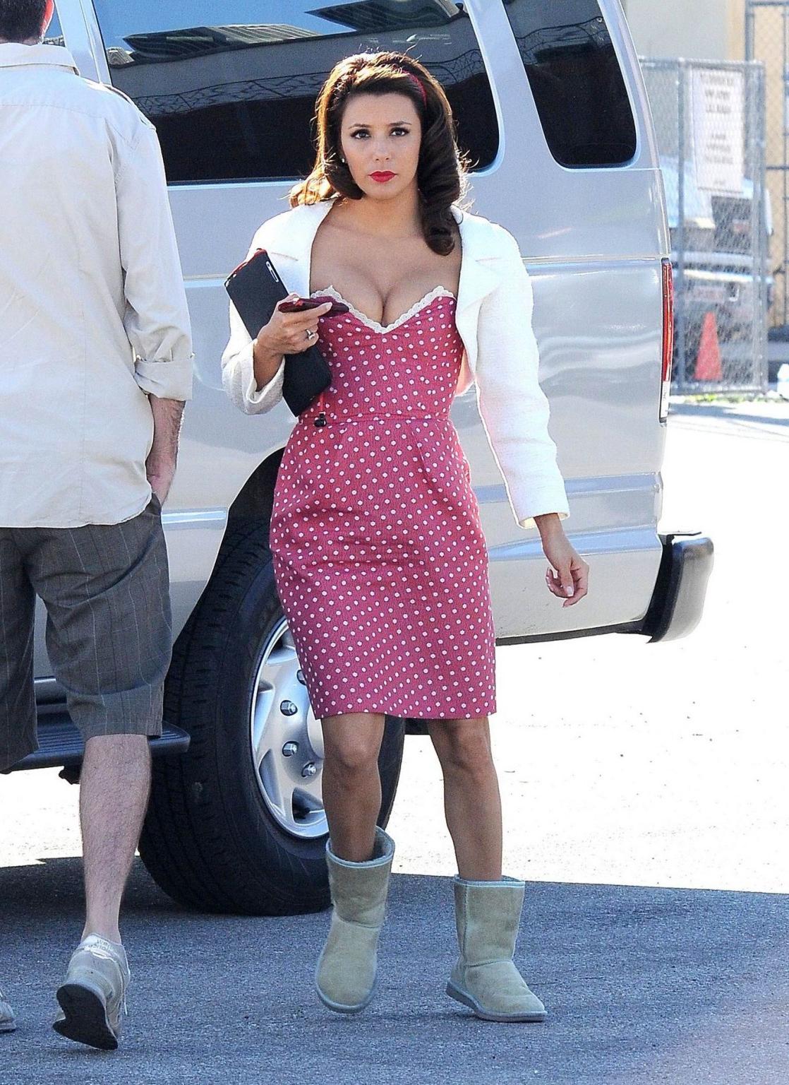16P Eva Longoria showing massive cleavage on the 'Desperate Housewives' set