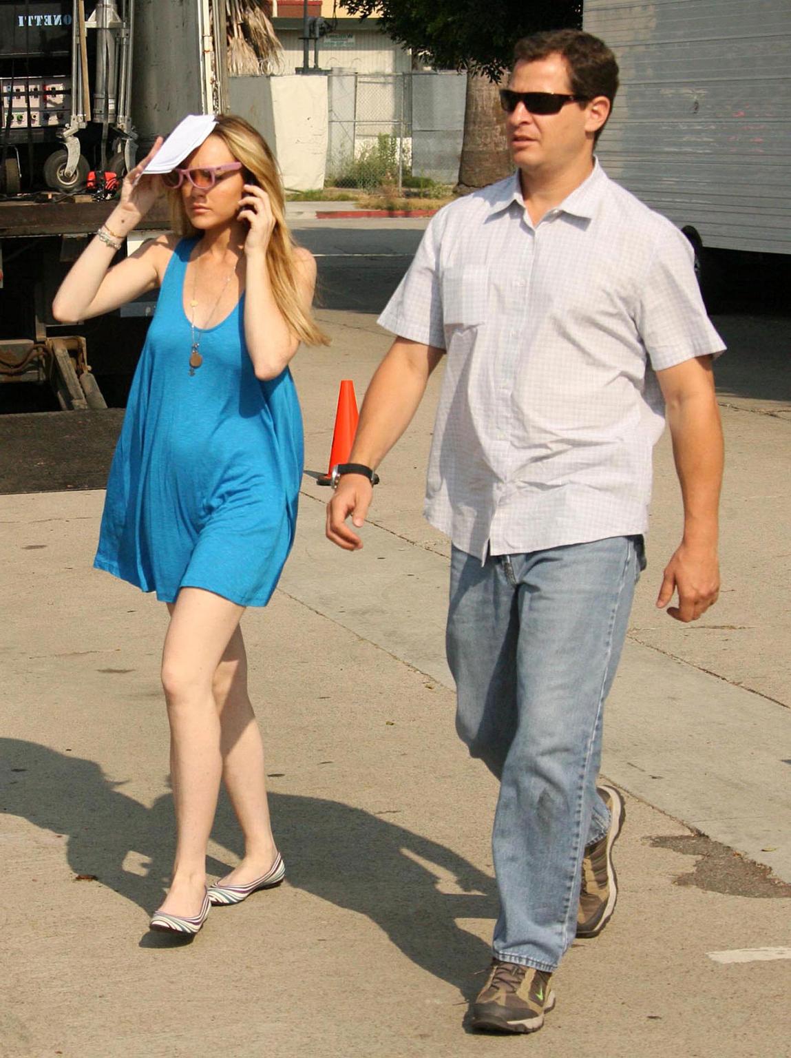 16P Lindsay Lohan looking cute in sexy summer dresses and showing huge cleavage