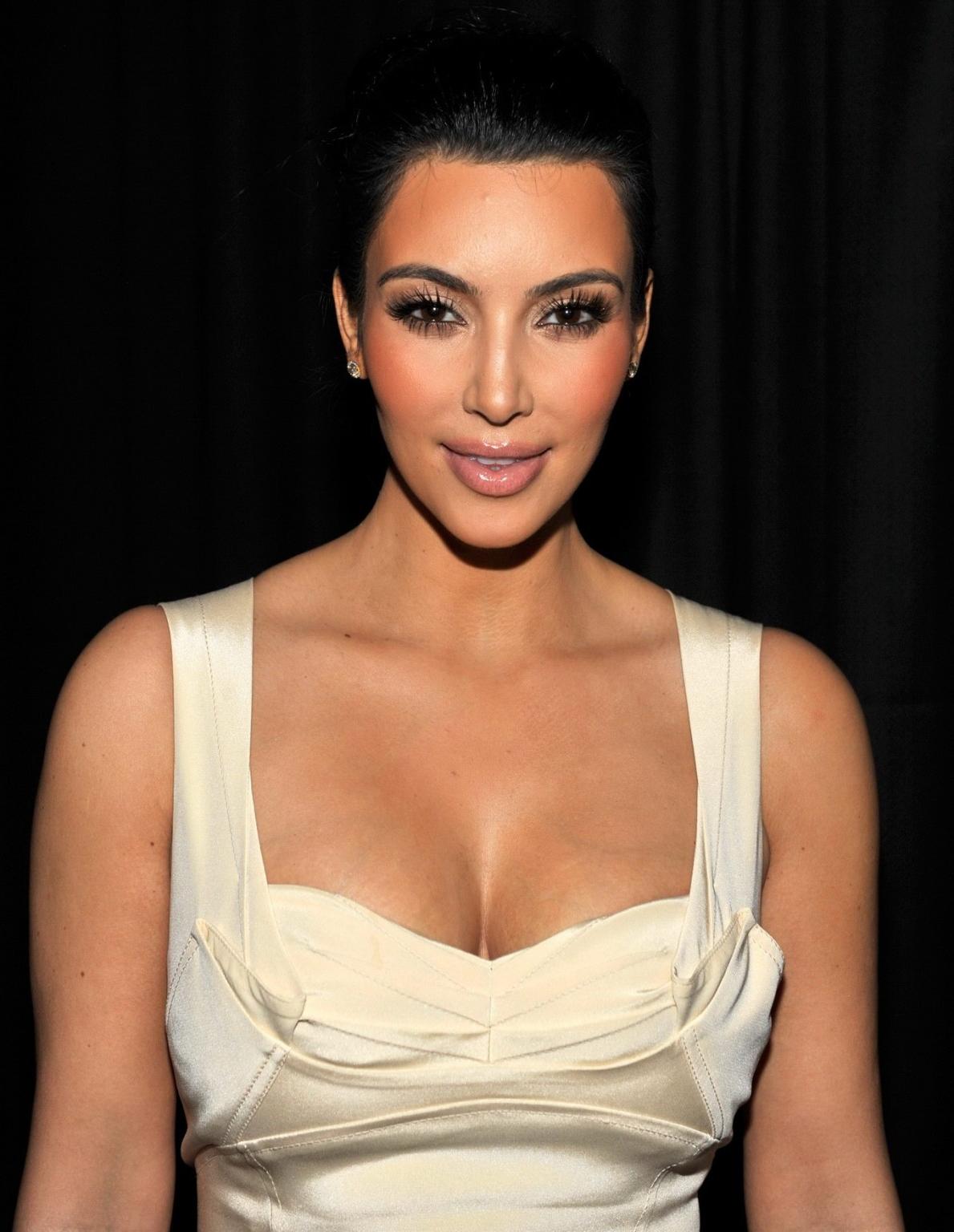 16P Kim Kardashian showing huge cleavage at Z100's Jingle Ball in NYC