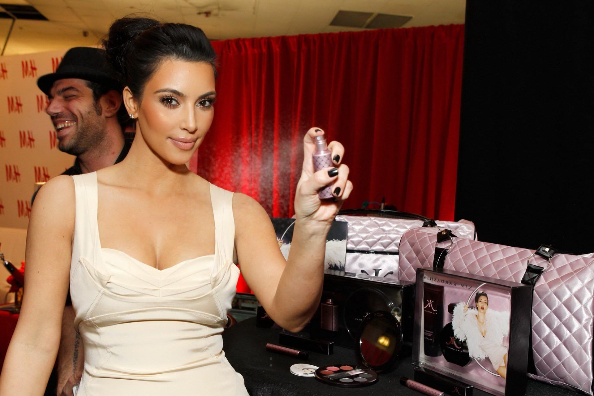 16P Kim Kardashian showing huge cleavage at Z100's Jingle Ball in NYC