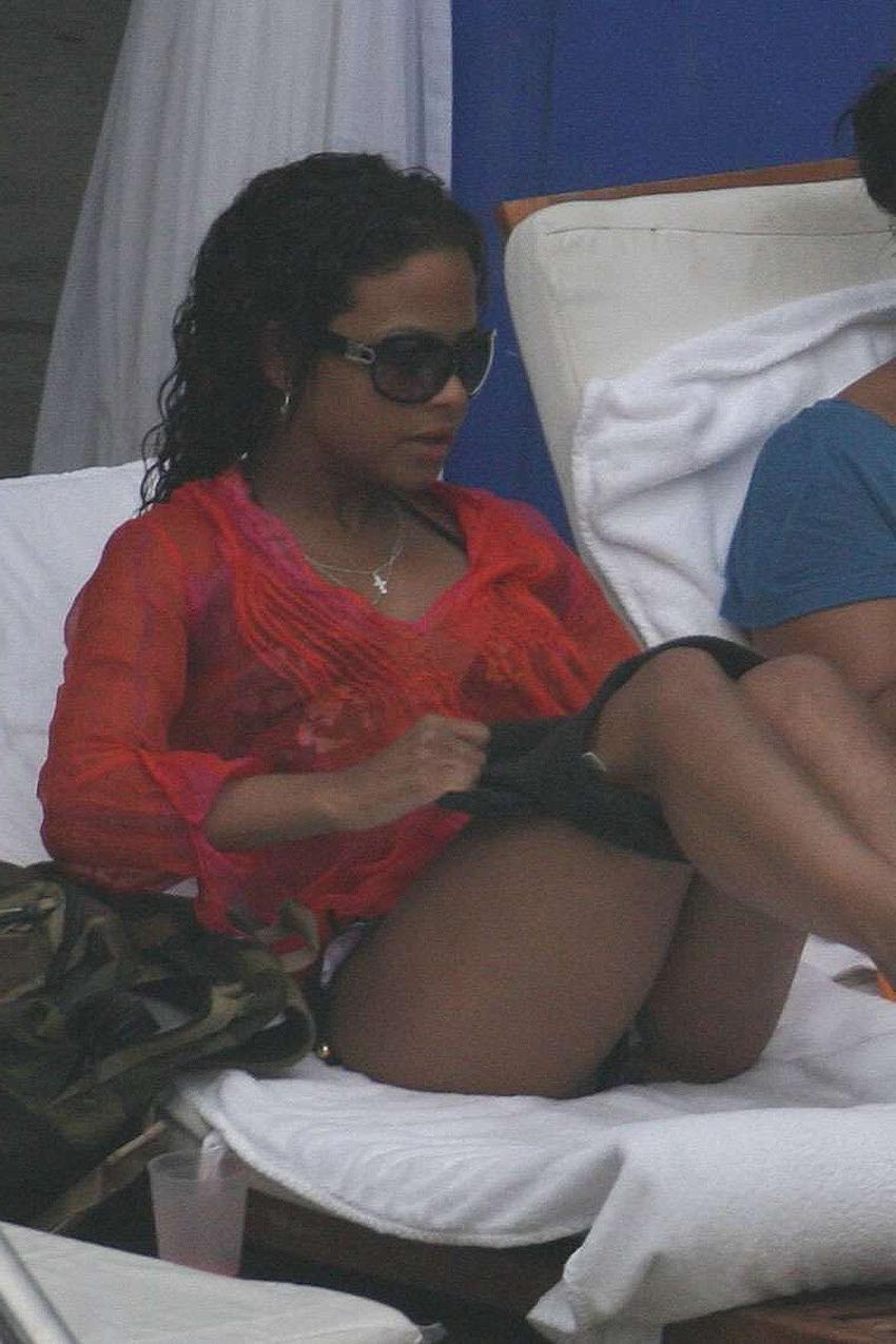 15P Christina Milian upskirt pussy in public