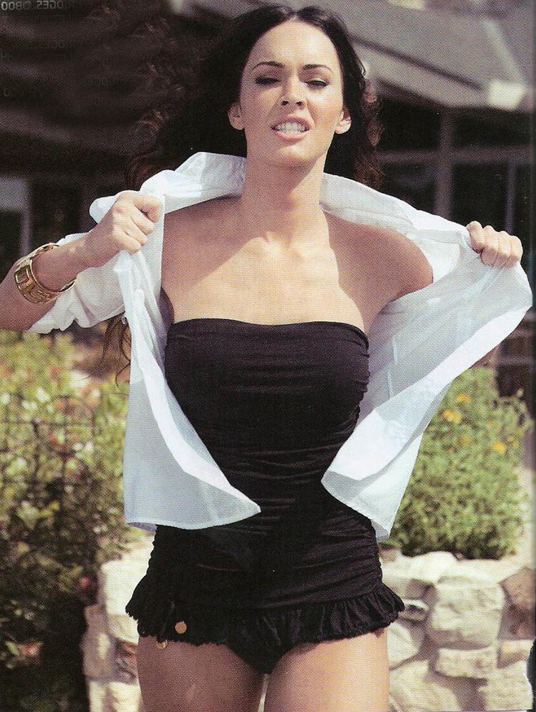 15P Megan Fox perky cleavage and hot wet topless