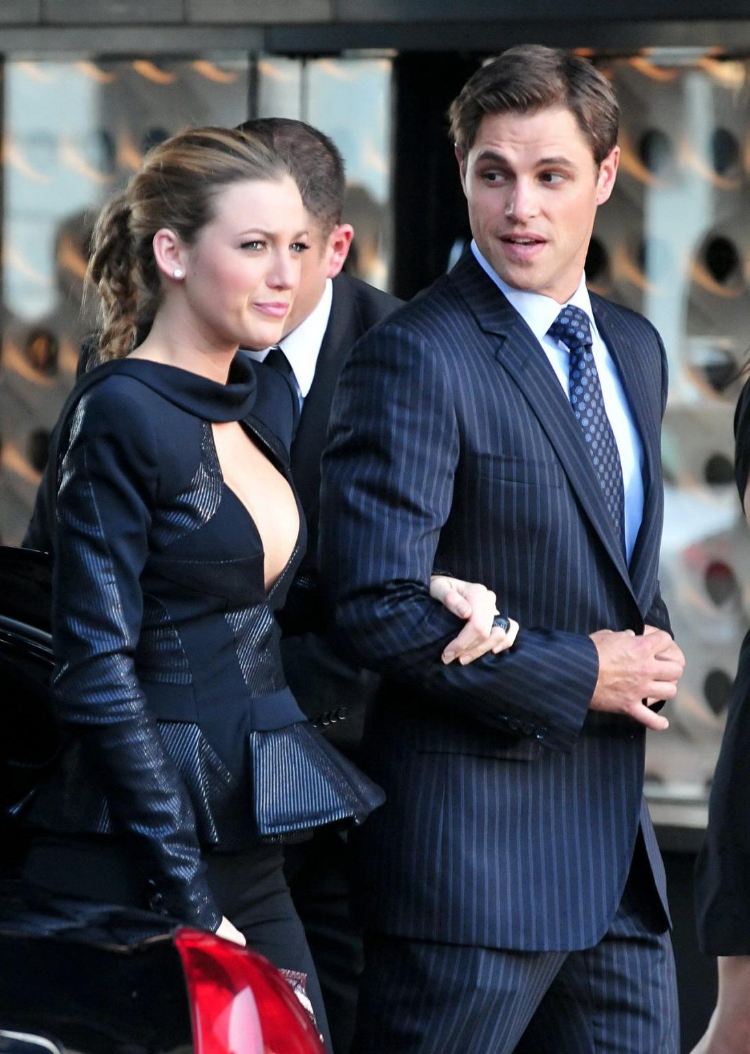 16P Blake Lively showing cleavage in killer outfit on the 'Gossip Girl' set in NYC