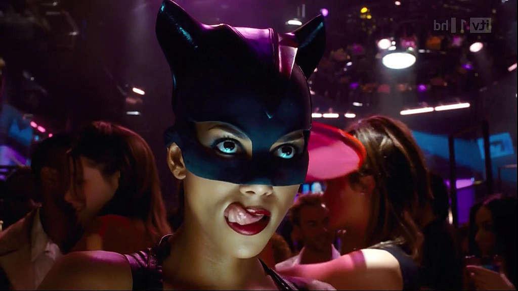 10P Halle Berry showing big cleavage and looking hot in outfit on movie