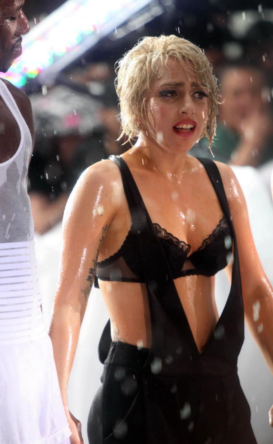 15P Lady Gaga in black bra shows wet cleavage performing in 'Today Show