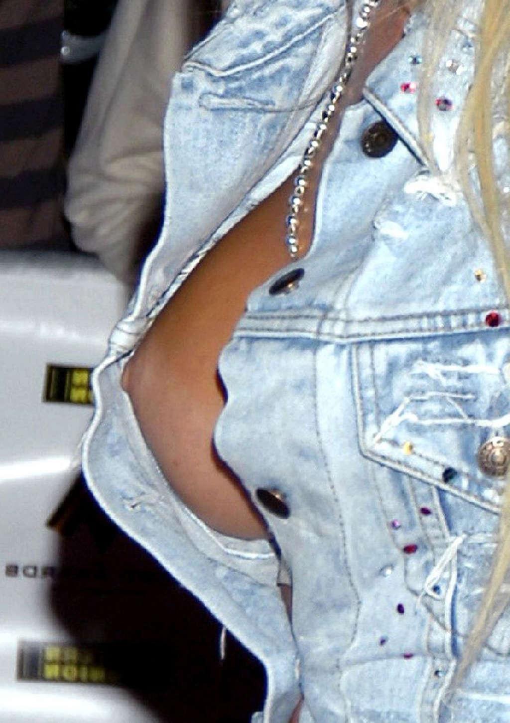 10P Aisleyne Horgan Wallace show tits and nipple slip paparazzi shoots