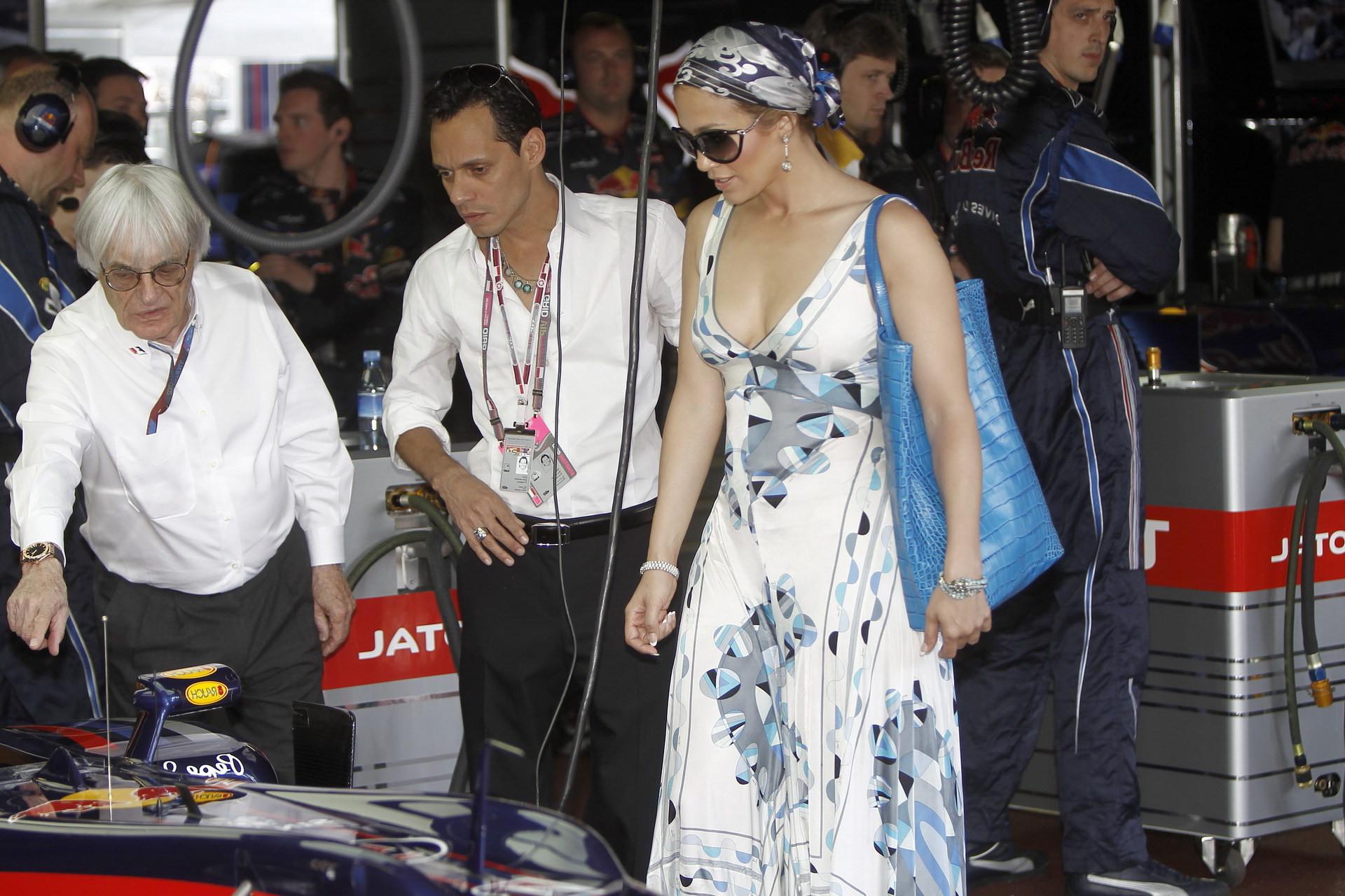 16P Jennifer Lopez braless showing nice cleavage in Monaco at Formula 1 GP