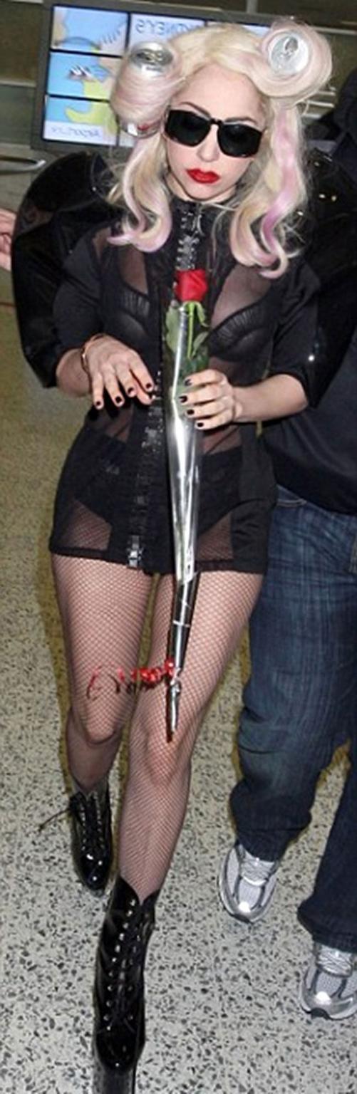 16P Lady GaGa very sexy and hot see thru paparazzo photos