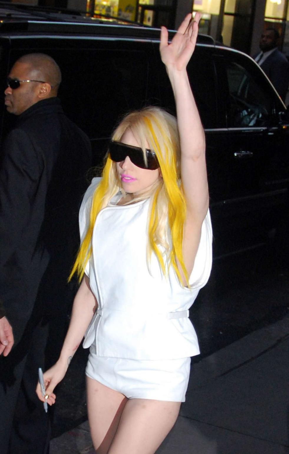 16P Lady Gaga leggy all in white and upskirt and topless