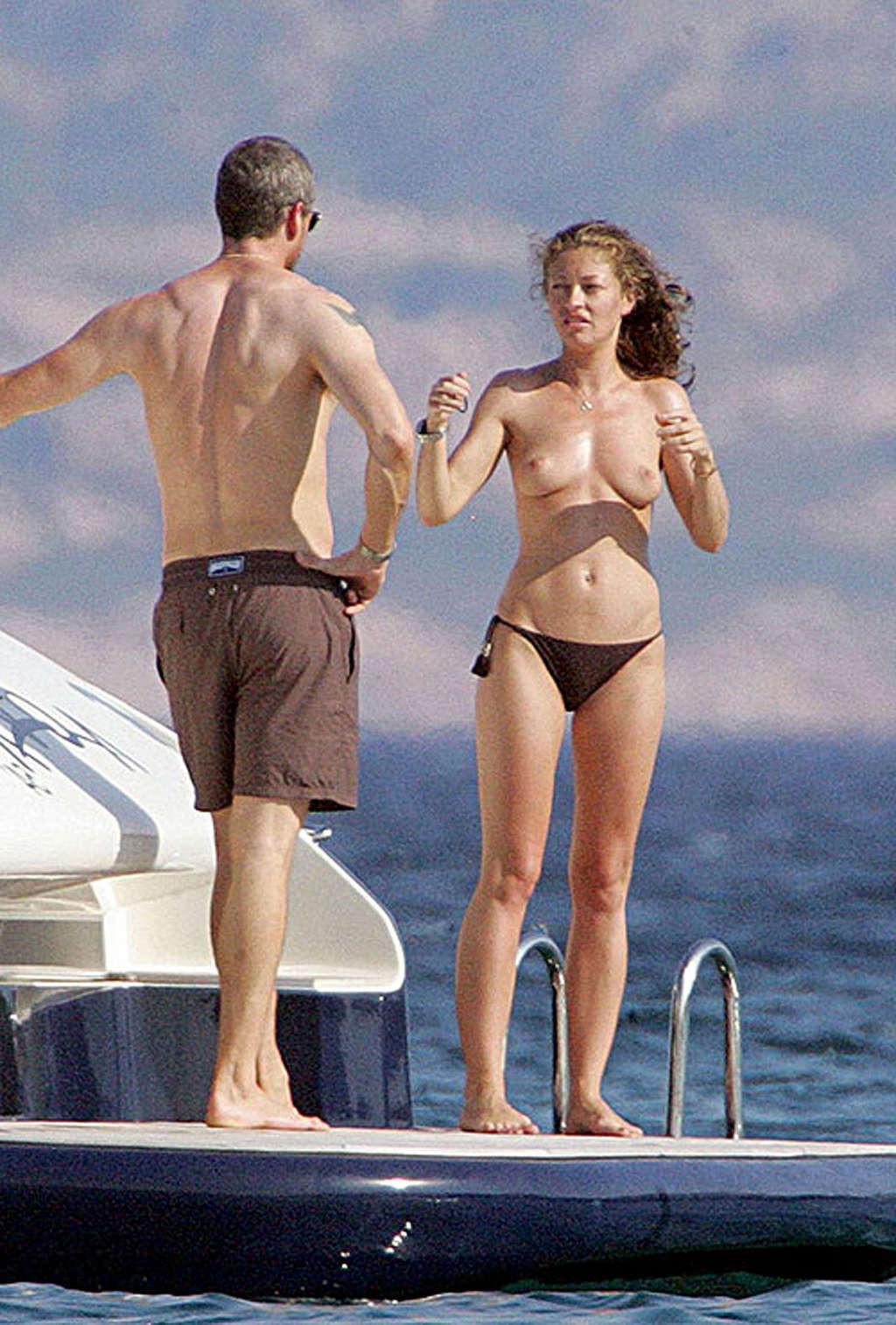 16P Rebecca Gayheart tits slip on some event paparazzi pictures