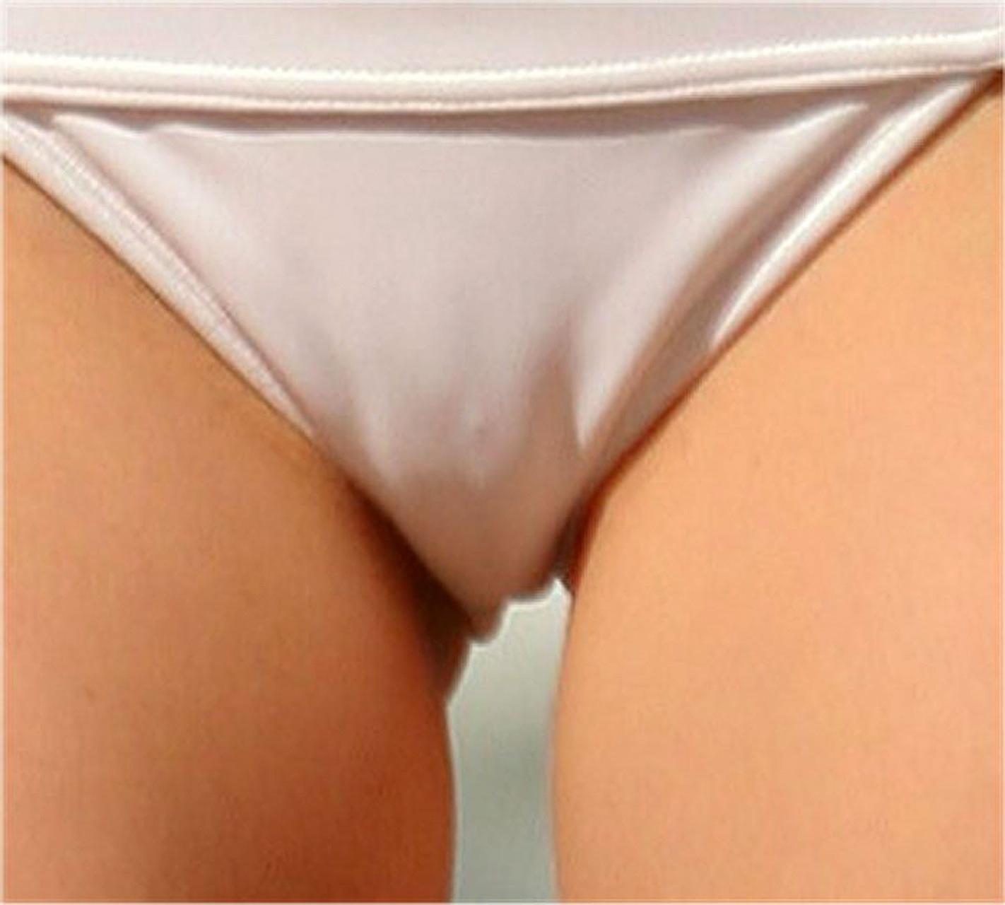 16P Jessica Biel showing her extremely hot and sexy body in underwear