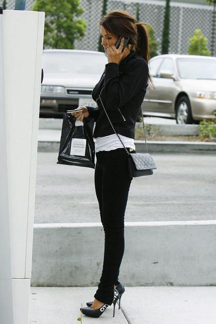 15P Audrina Patridge showing her big cleavage