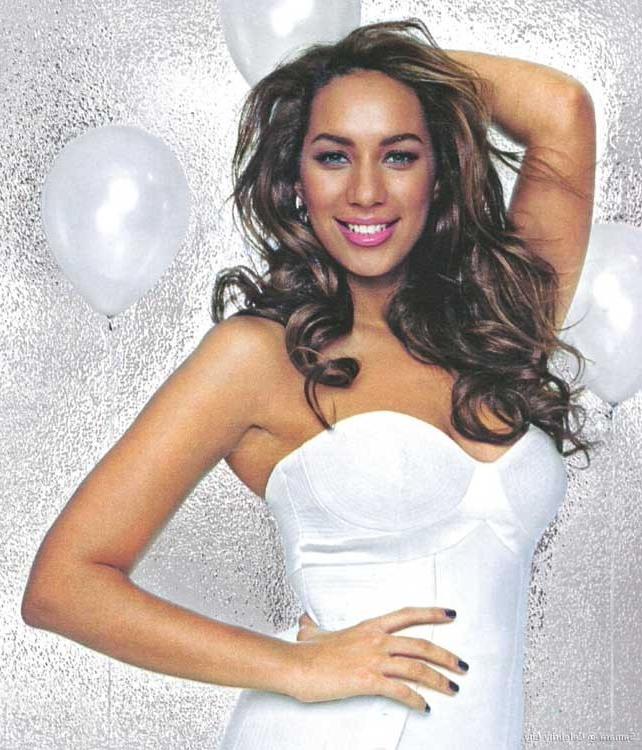 15P Leona Lewis big cleavage in sexy wet bikini