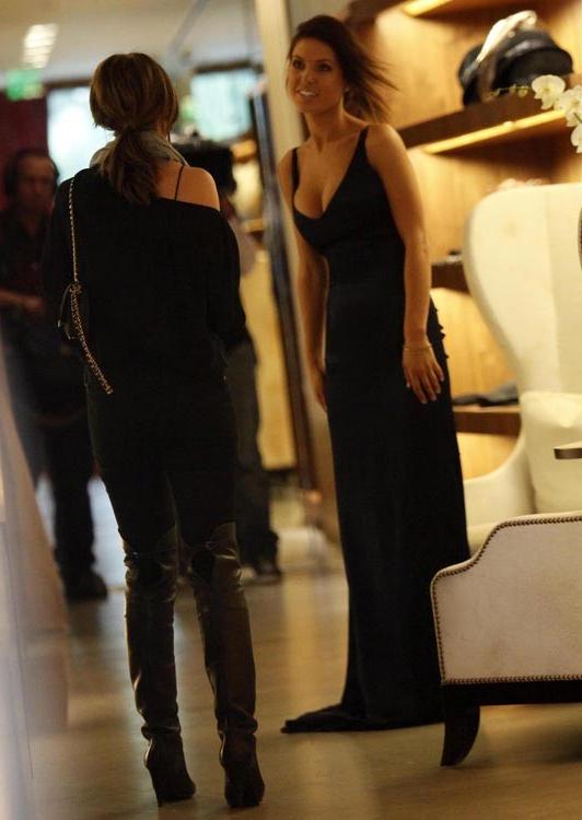 15P Audrina Patridge nude tits and smoking cleavage
