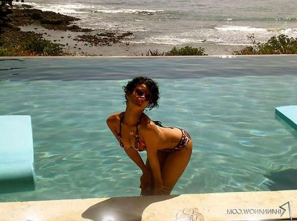 10P Rihanna side boob in public and posing very sexy in fuckme boots and upskirt on 