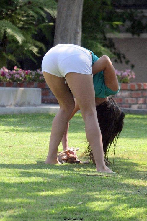 15P Katherine McPhee hottest ass and nice cleavage