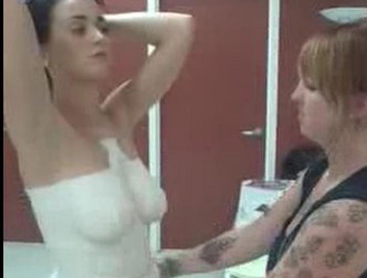 15P Katy Perry perky cleavage in white dress
