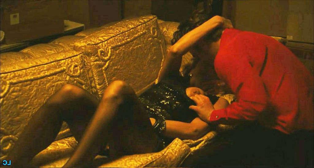 10P Eva Mendes nipple