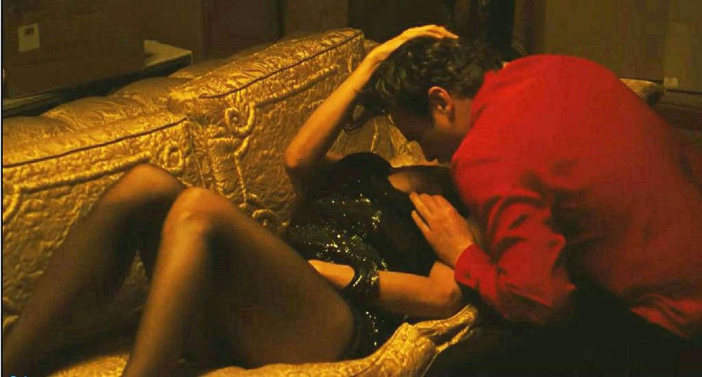 10P Eva Mendes nipple