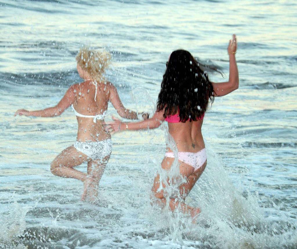 16P Britney Spears enjoying on beach in underwear and showing her sexy body