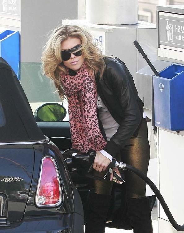 15P AnnaLynne Mccord  upskirt panties and nipple slip