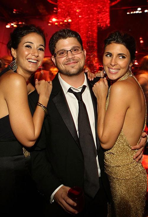 10P Emmanuelle Chriqui cleavage