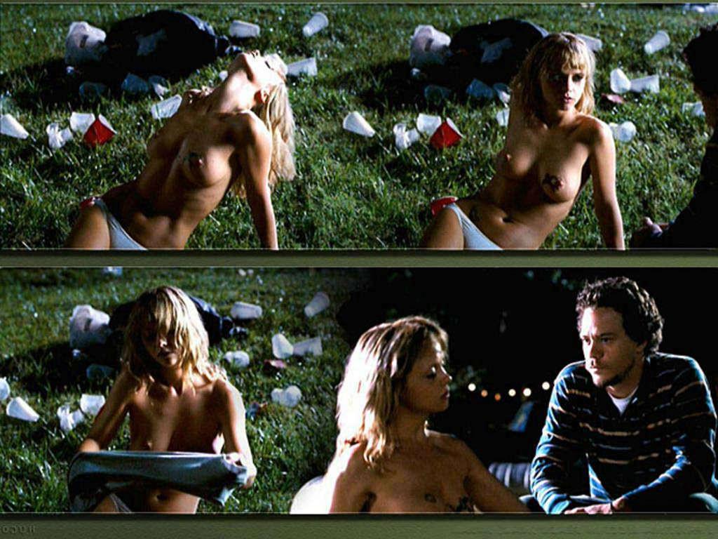 10P Christina Ricci nipple