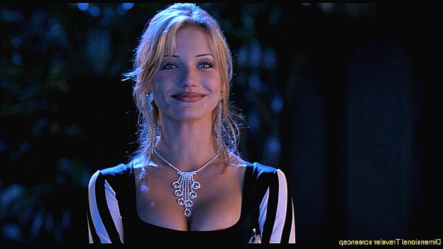 10P Cameron Diaz showing great cleavage and fantasic ass in some movie caps