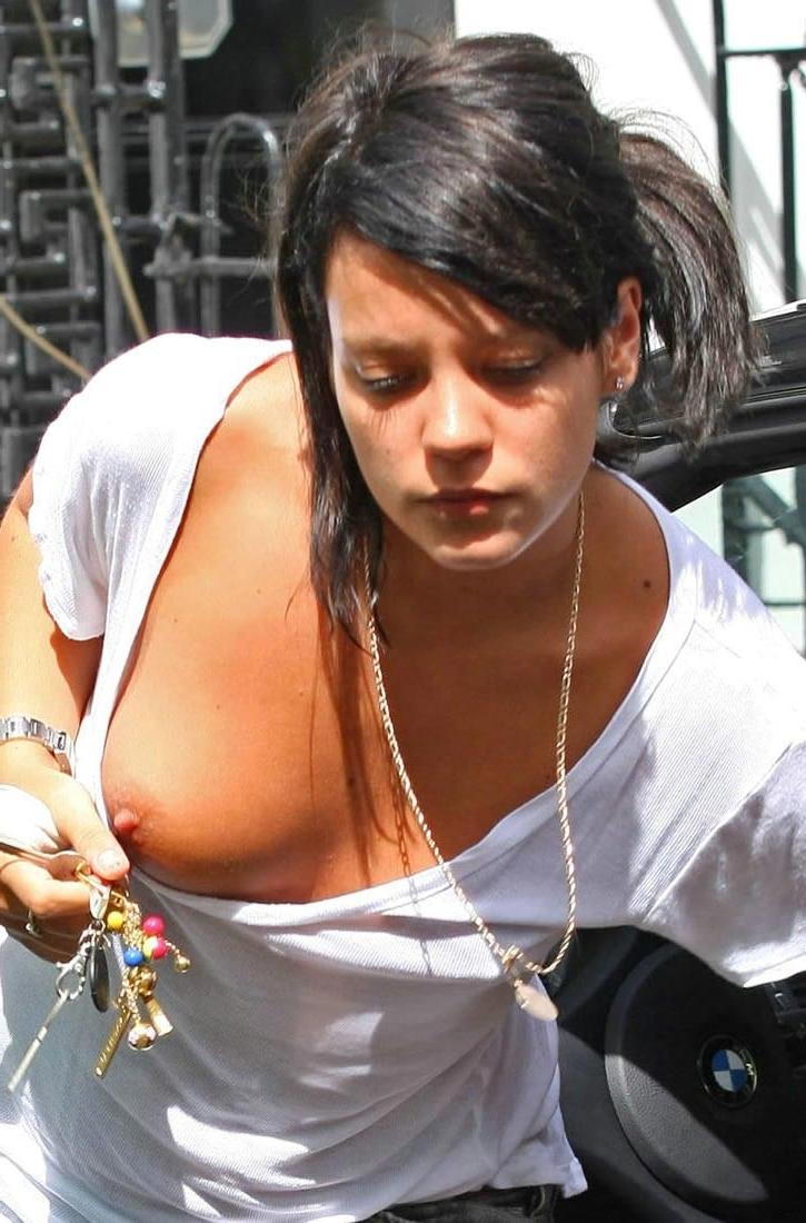 15P Lily Allen exposed topless on the beach
