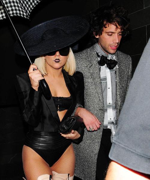 16P Lady Gaga showing her great ass and looking very sexy in fuck me boots and fishn