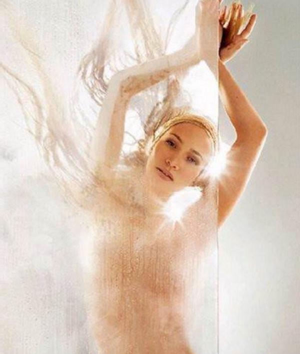 16P jennifer lopez in nude and nipple tease pics