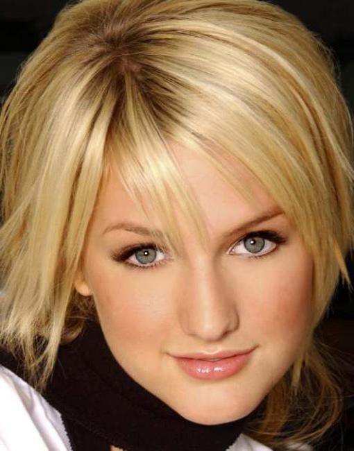 16P Ashlee Simpson upskirt white panties and opps nipple slip