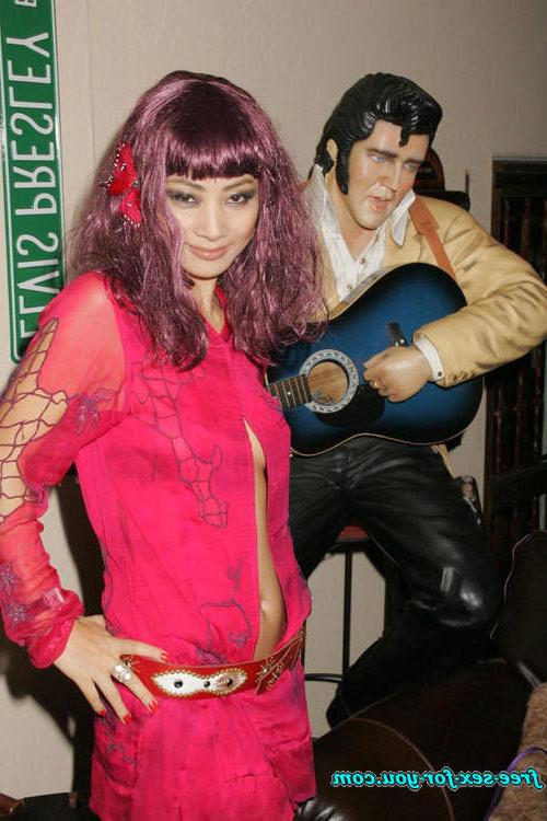 9P Bai Ling showing her pussy and tits and nipple slip pictures