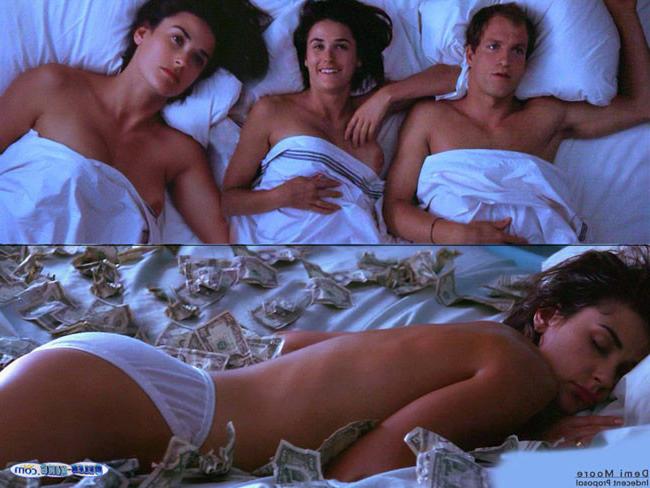 15P Sweet Demi Moore nipple slip in public