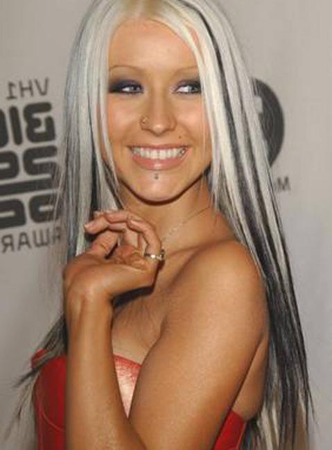 15P Christina Aguilera nude pussy in public