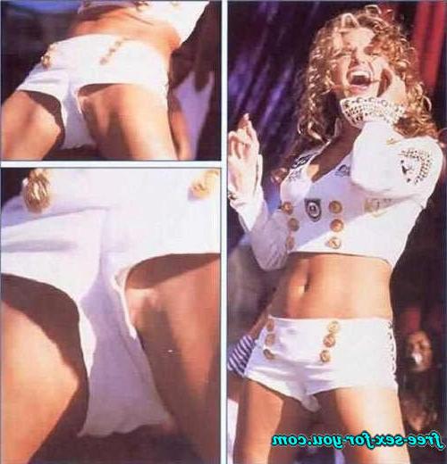 16P Jessica Simpson show pussy, nipple slip and upskirt pictures