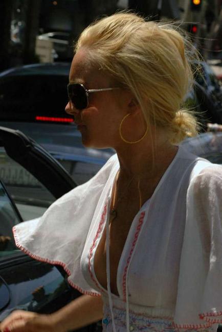 15P Celeb Lindsay Lohan nipple slip and nude ass