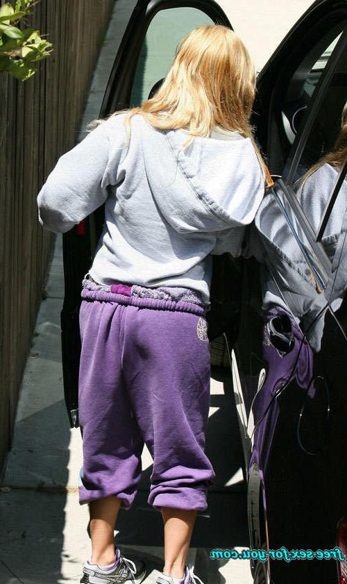 16P Jessica Simpson pussy and nipple slip paparazzi pictures