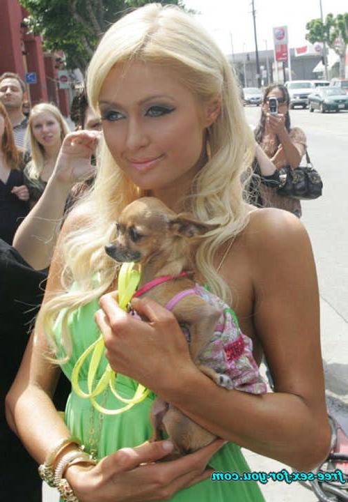 16P Paris Hilton showing pussy and nipple slip paparazzi photos