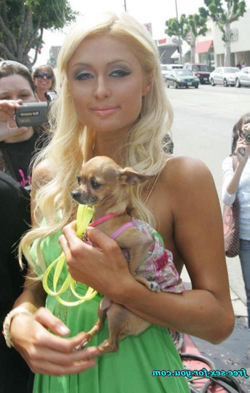 16P Paris Hilton showing pussy and nipple slip paparazzi photos