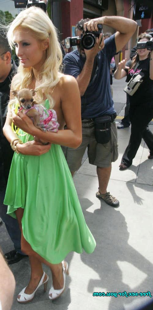 16P Paris Hilton showing pussy and nipple slip paparazzi photos