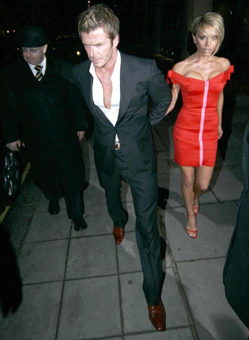 16P Victoria Beckham nipple slip and see thru top paparazzi photos
