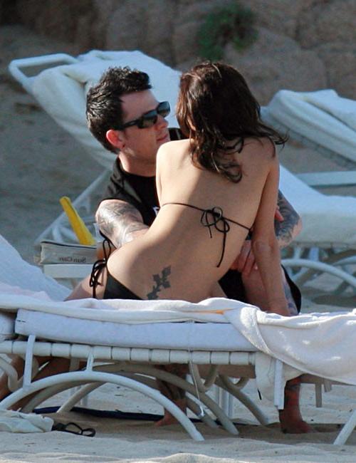 16P Nicole Richie thong slip and bikini beach paparazzi pictures