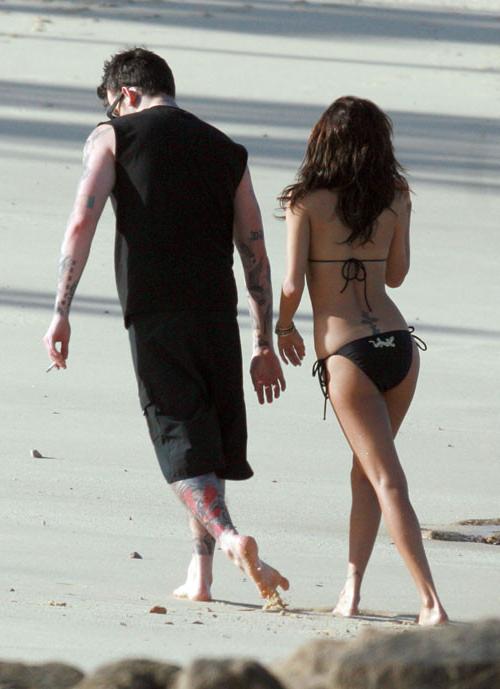 16P Nicole Richie thong slip and bikini beach paparazzi pictures
