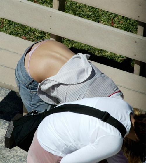 16P Cameron Diaz show thong in public and naked pool pictures