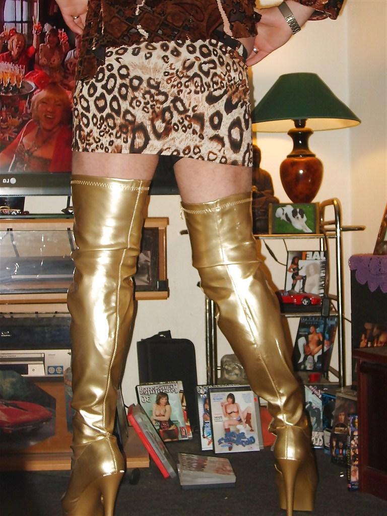 5P Goldene Fetischstiefel