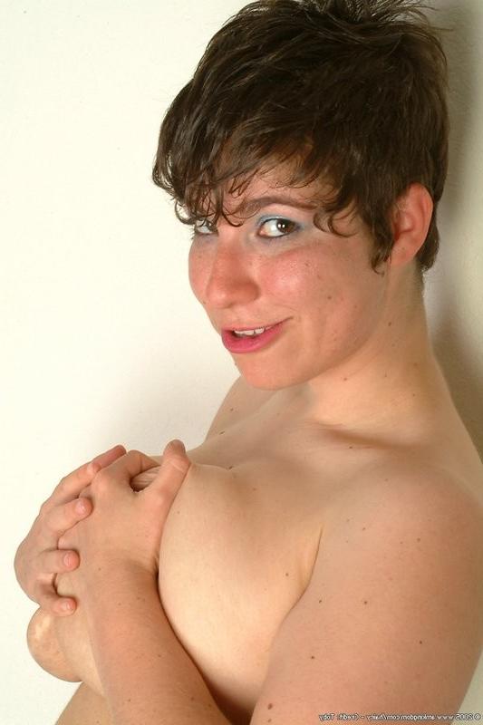 15P Vicky got some huge knockers