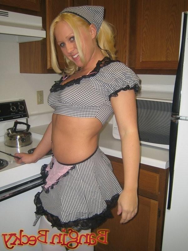 16P Becky Gets Horny In The Kitchen And Uses A Spatula
