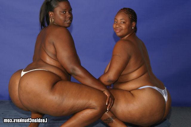 16P Enormous Black BBWs Browne And Beauty Eat Each Others' Asses